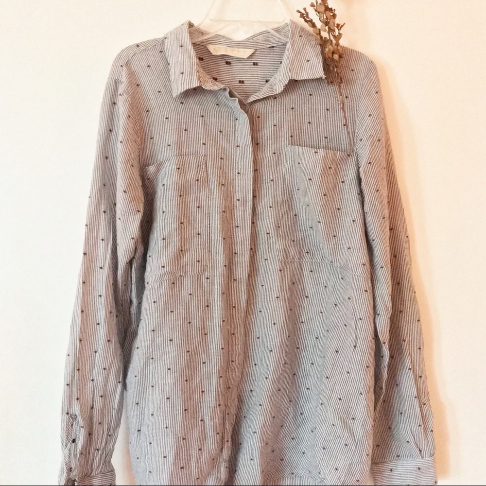 zara gray and white spotted striped button up top
